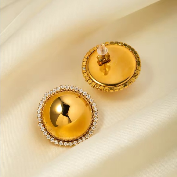 ◾️18K Gold Plated Bling Cubic Zirconia Round Big Stud Earrings - Picture 5 of 15